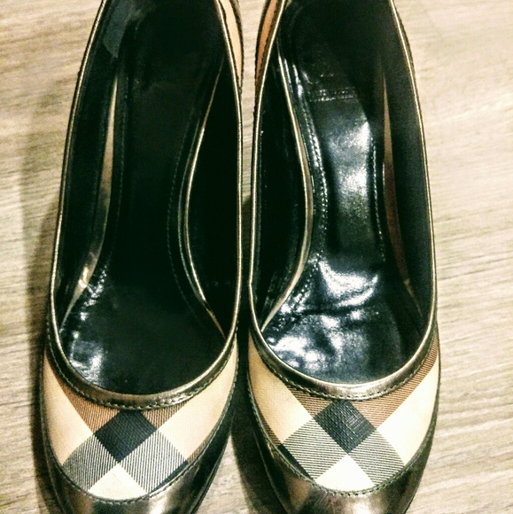 Burbbery shoes - Picture 1 of 10